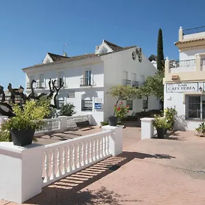 https://apartamentos-la-fonda-benalmadena.1costadelsol.com